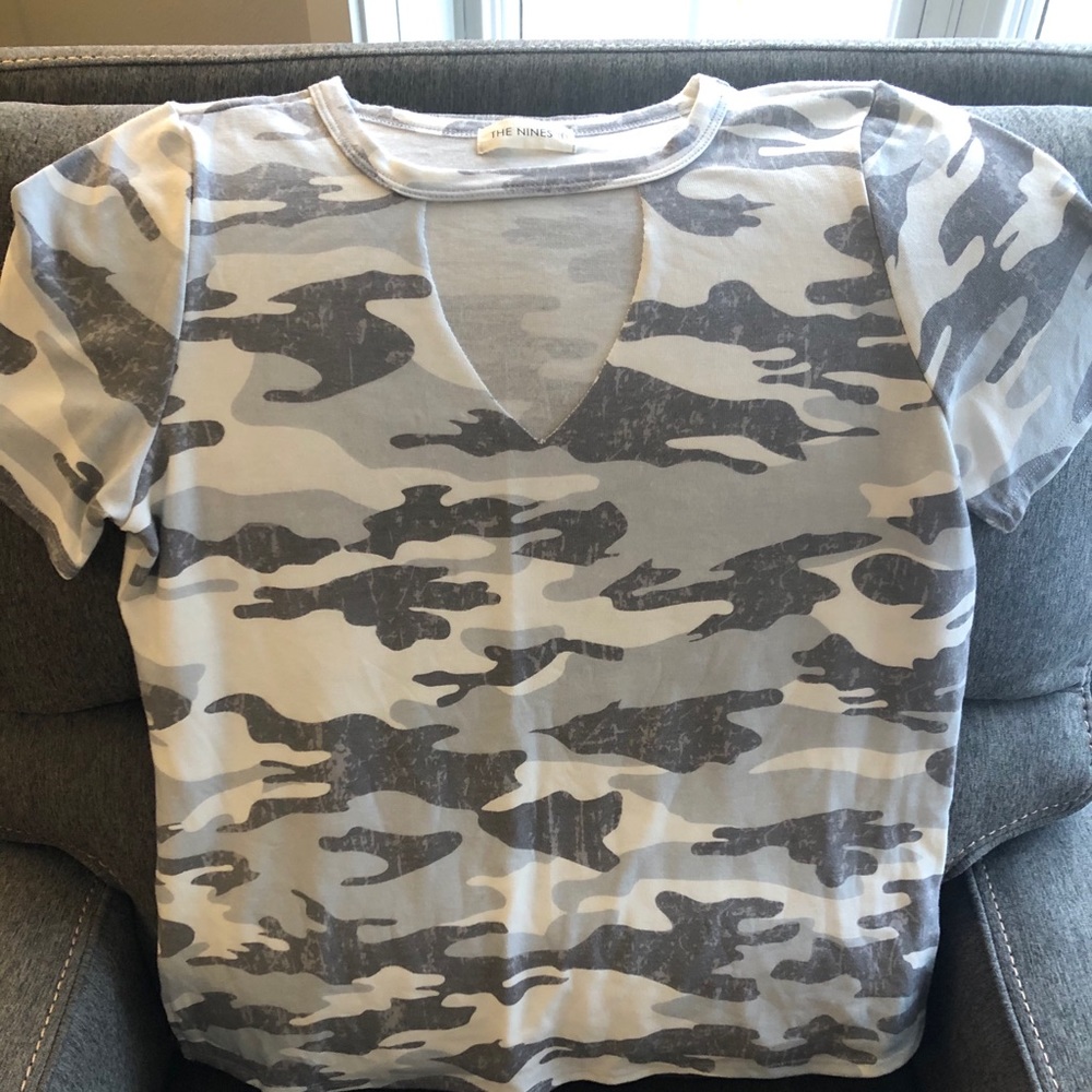 Women’s Camo Shirt